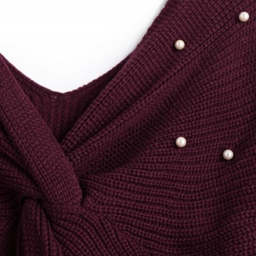 Scooped Sweater in color Burgandy - Picture 7 of 8